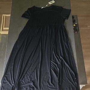 Casual Black Smocked Sundress with Crew Neck